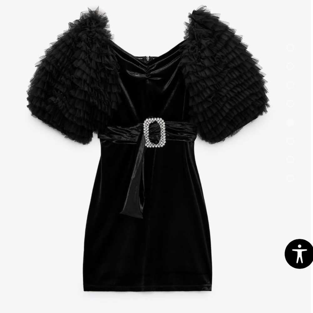 Black velvet dress balloon sleeves